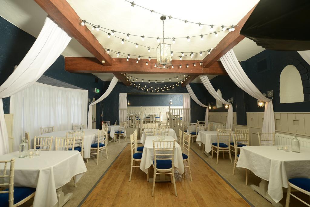 Dobbins Inn 캐릭퍼거스 외부 사진