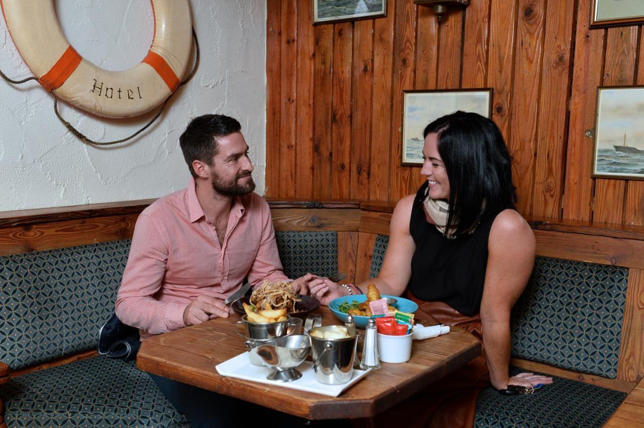 Dobbins Inn 캐릭퍼거스 외부 사진