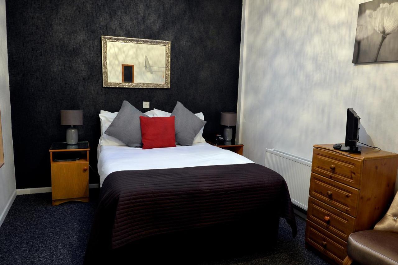 Dobbins Inn 캐릭퍼거스 외부 사진
