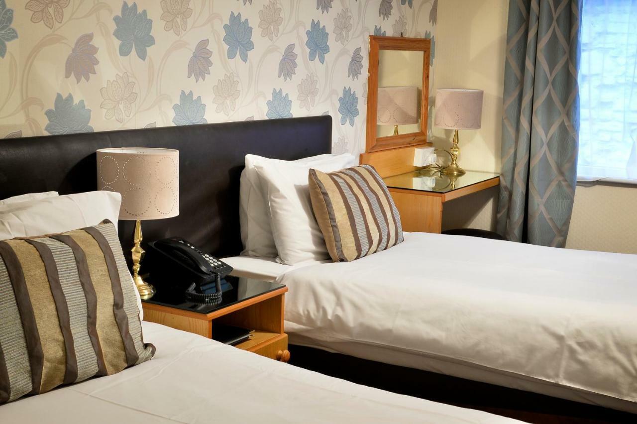 Dobbins Inn 캐릭퍼거스 외부 사진