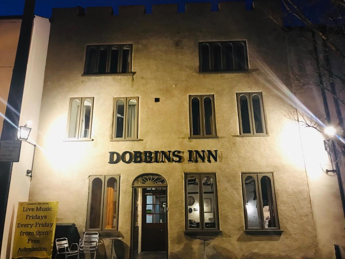 Dobbins Inn 캐릭퍼거스 외부 사진